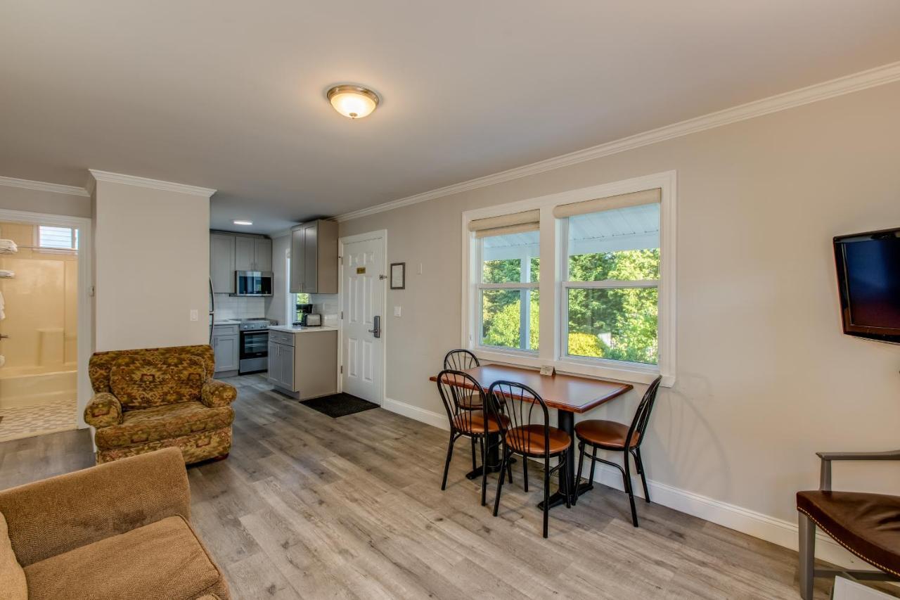 Colonial Shores Resort Hampton Bays Extérieur photo