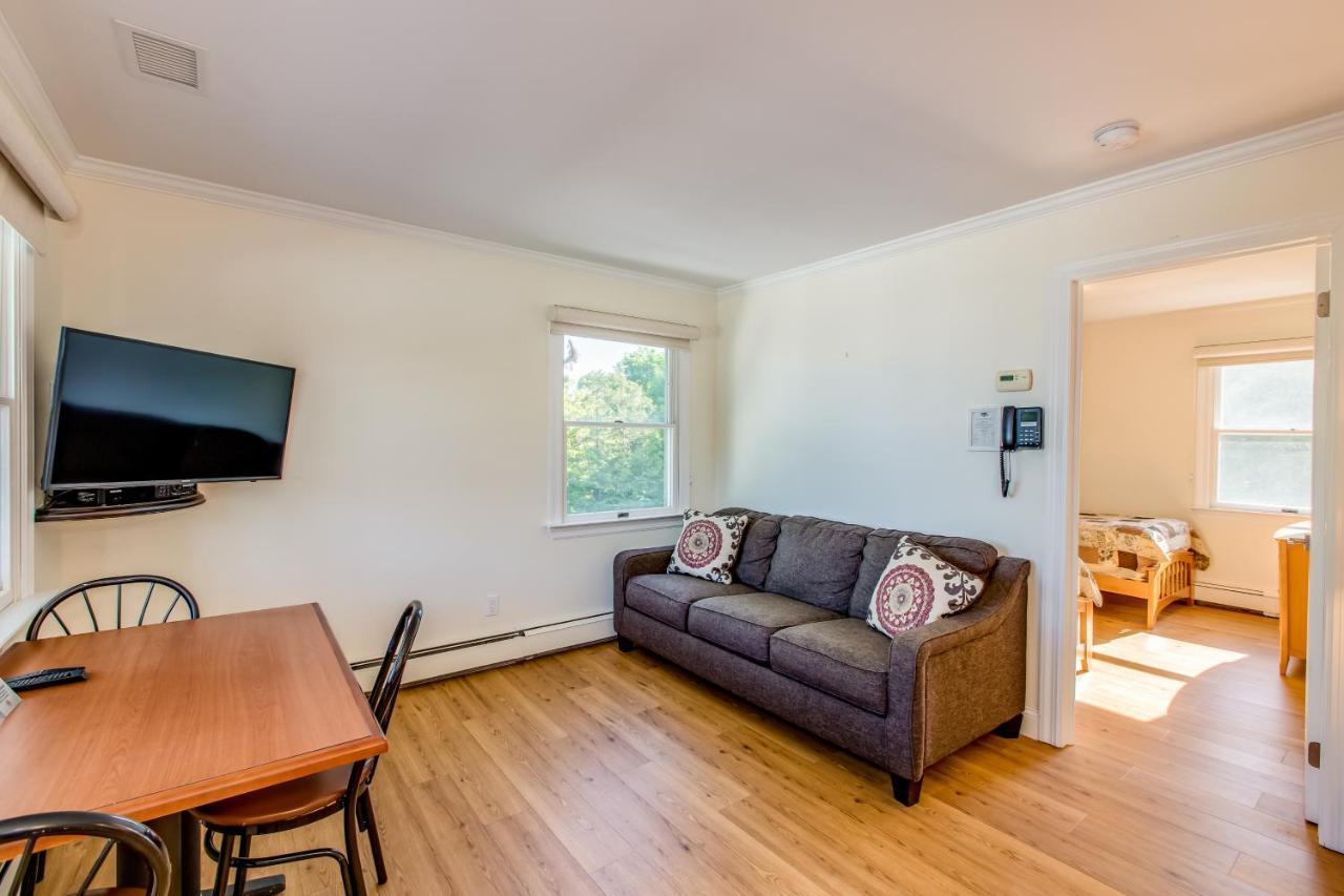 Colonial Shores Resort Hampton Bays Extérieur photo